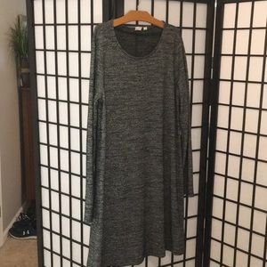 Gap dress black with glittery thread size medium